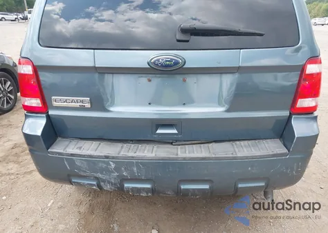 2010 Ford Escape Xlt from USA, damaged, VIN 1FMCU9D76AKB52217
